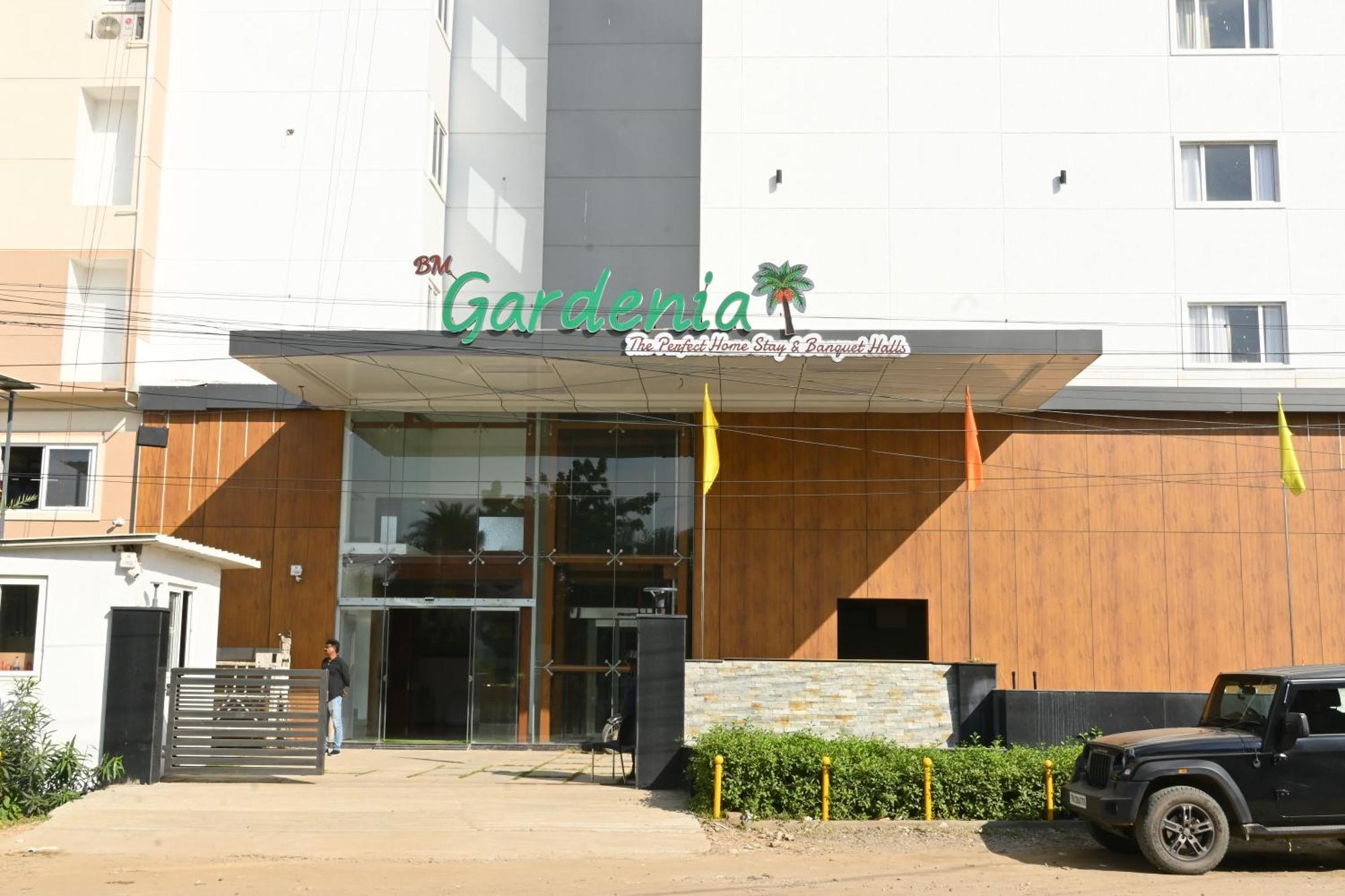 Bm Gardenia 3*